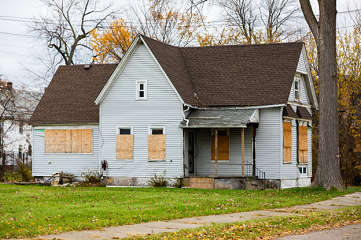 What Does a Foreclosure Cleanout Include?