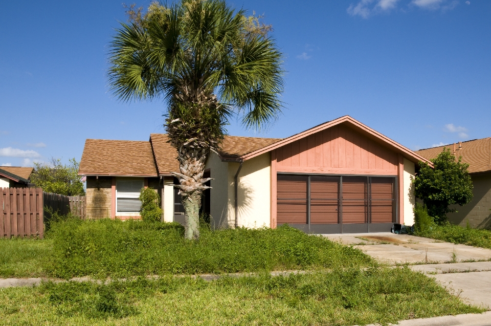 Vinyl Floor Disposal in Punta Gorda