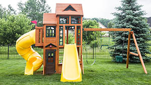 Sarasota Kids' Backyard Playset Disposal Options