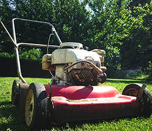 Avon Park Junk Removal Tip: Lawn Machine Disposal Options